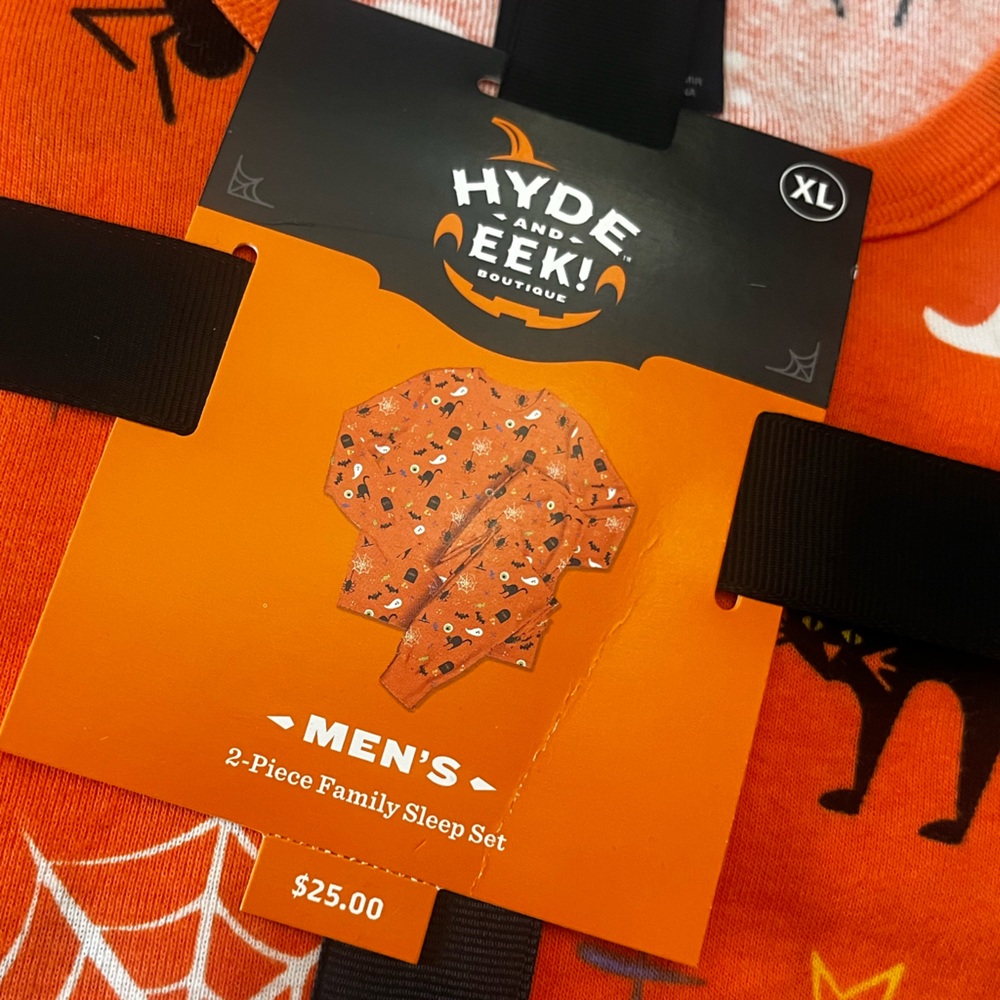 Hyde & EEK Men’s Halloween 2 Piece Sleep Set, Size XL - Picture 2 of 3